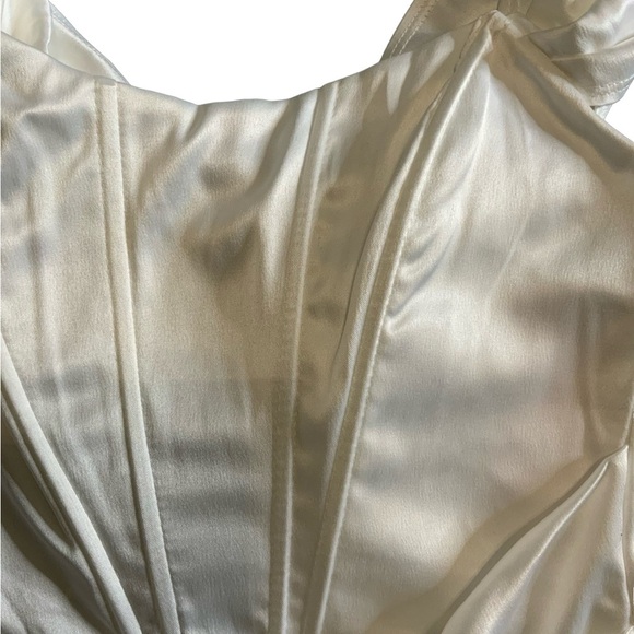 Jaded Rose 🌸Dalina🌸 - Off the Shoulder Corset Mini Dress in Ivory Satin … - Picture 3 of 14